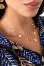 collana diversi trifogli
