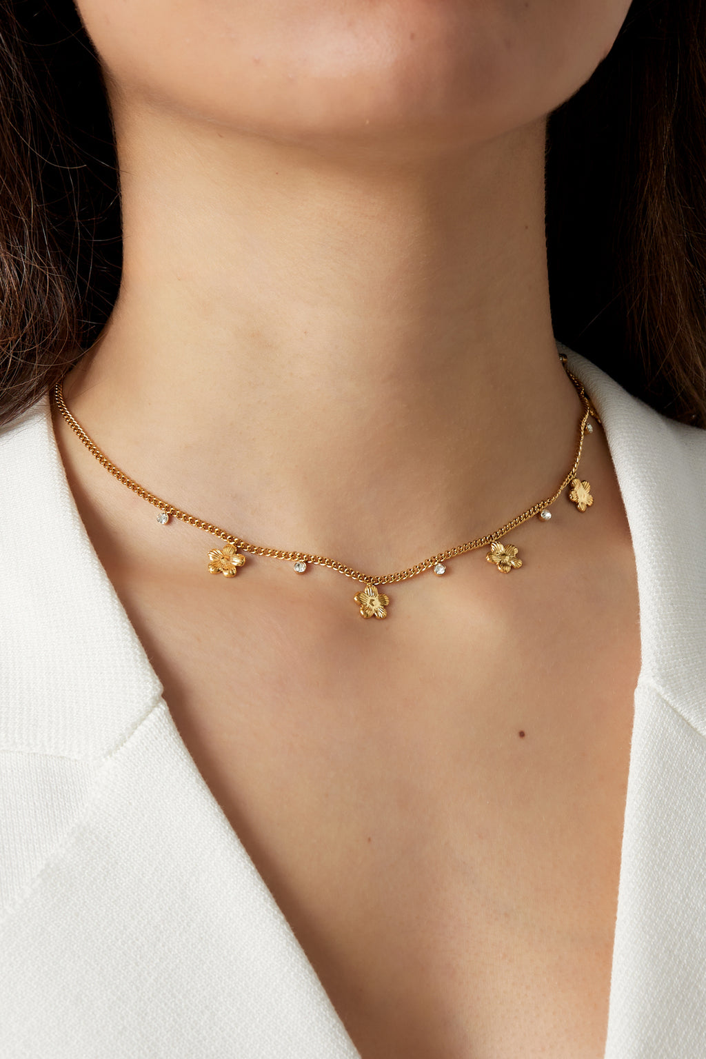 collana di fiori scintillanti