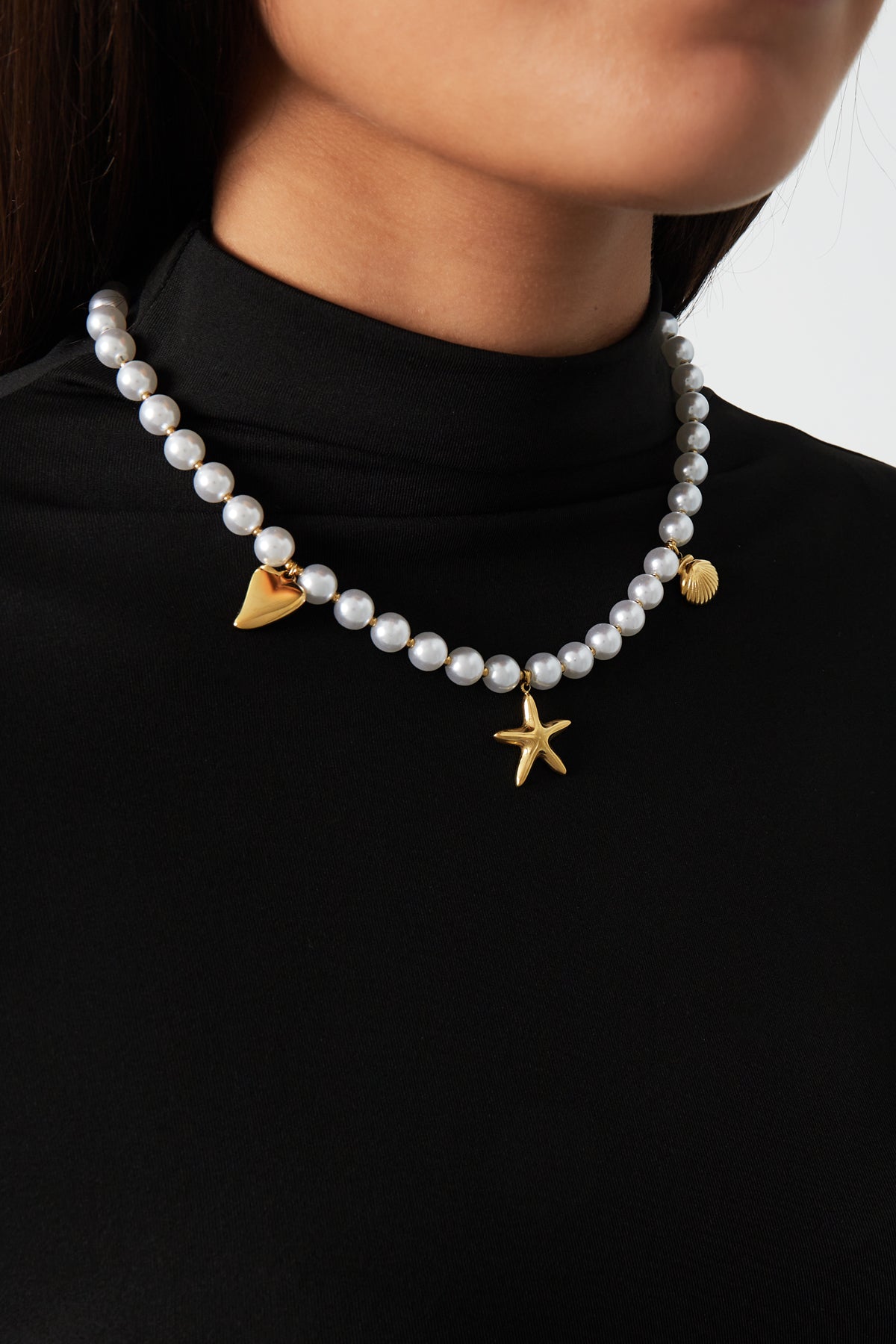 collana di perle giorno di mare