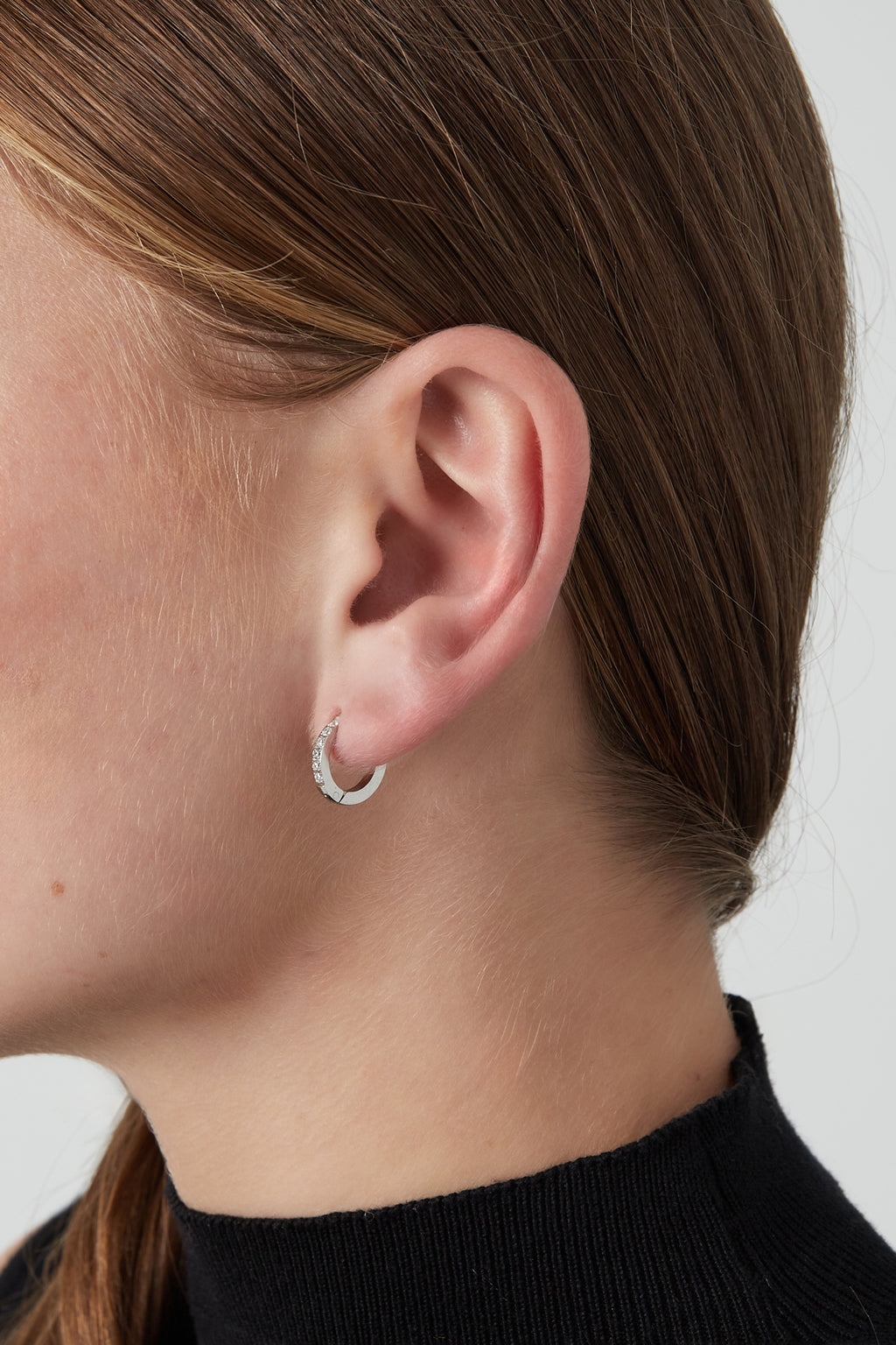 orecchini con diamanti abbaglianti