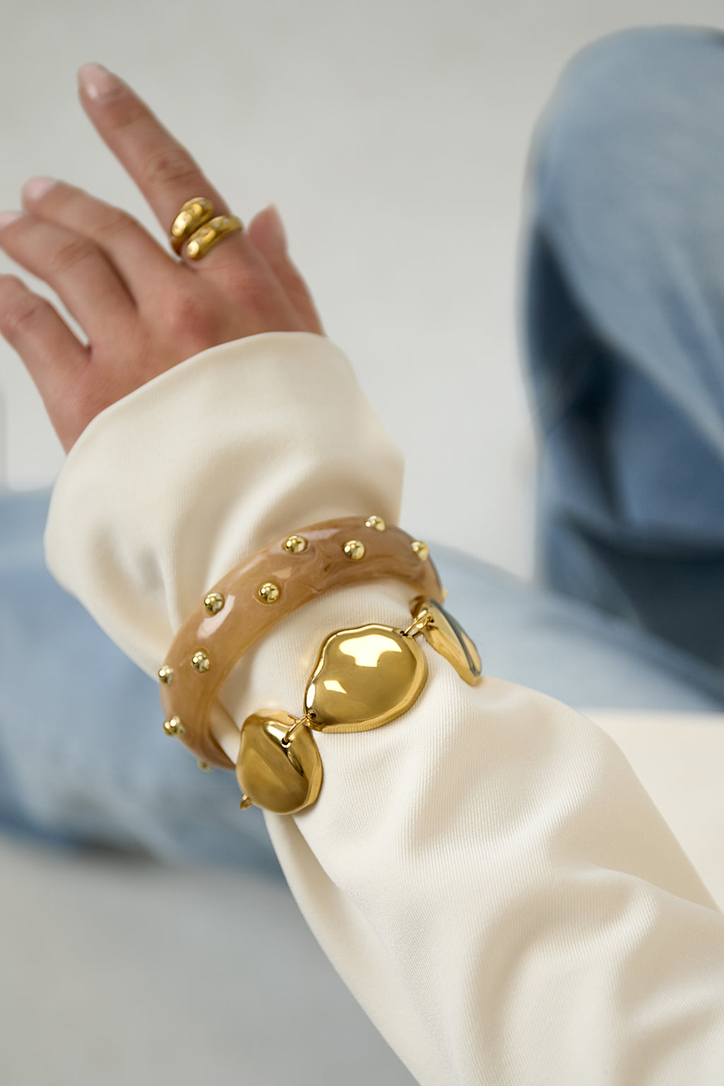Collana con perle rustiche asimmetriche