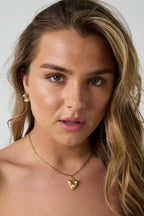 Collana con cuore pendente e perle