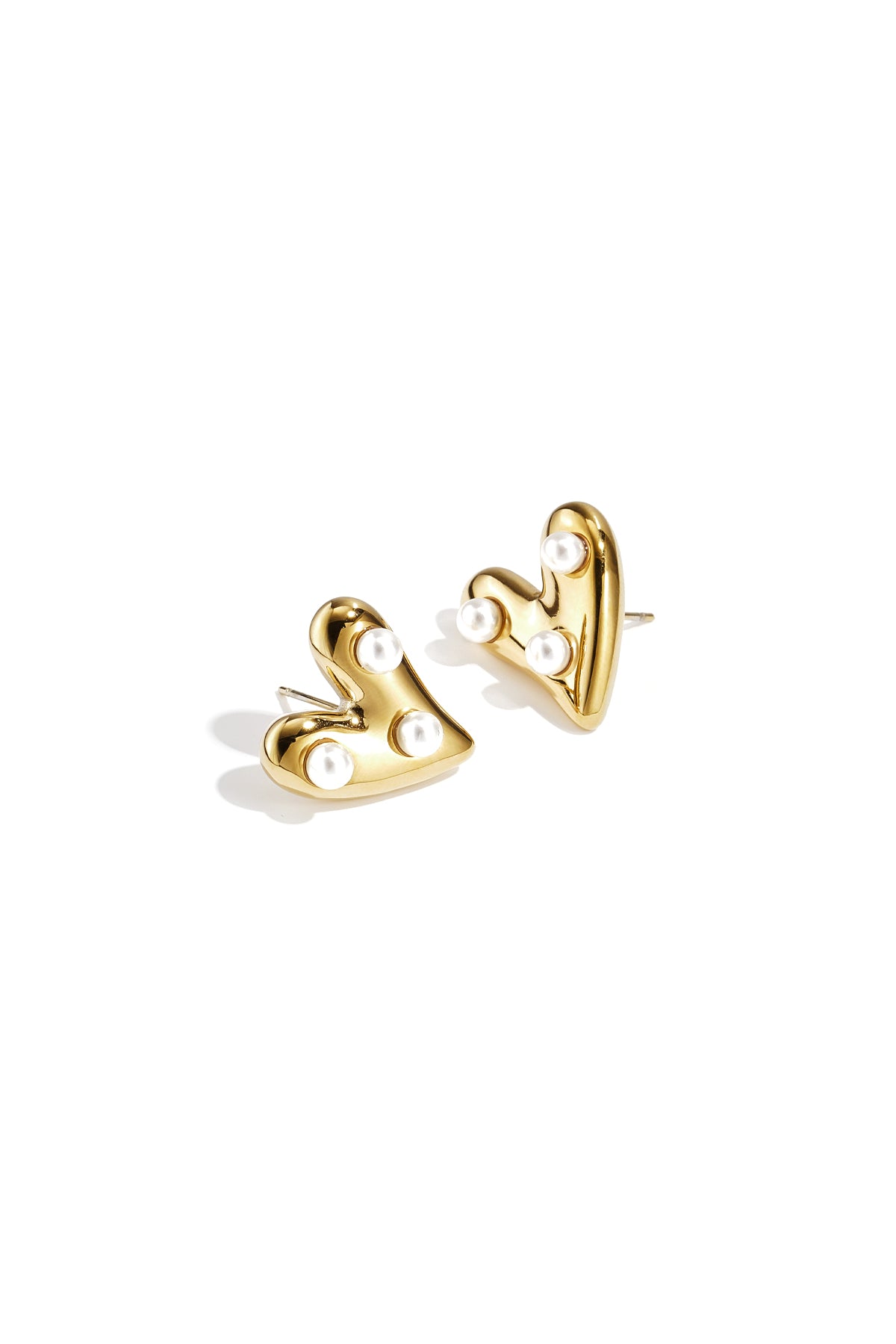 Orecchini a cuore con perle