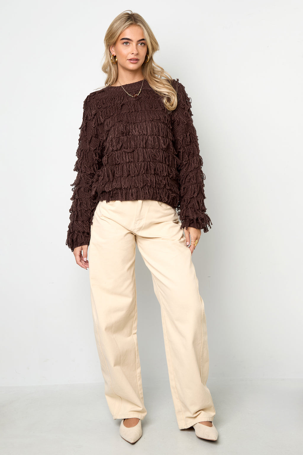 Maglione lavorato a maglia con frange