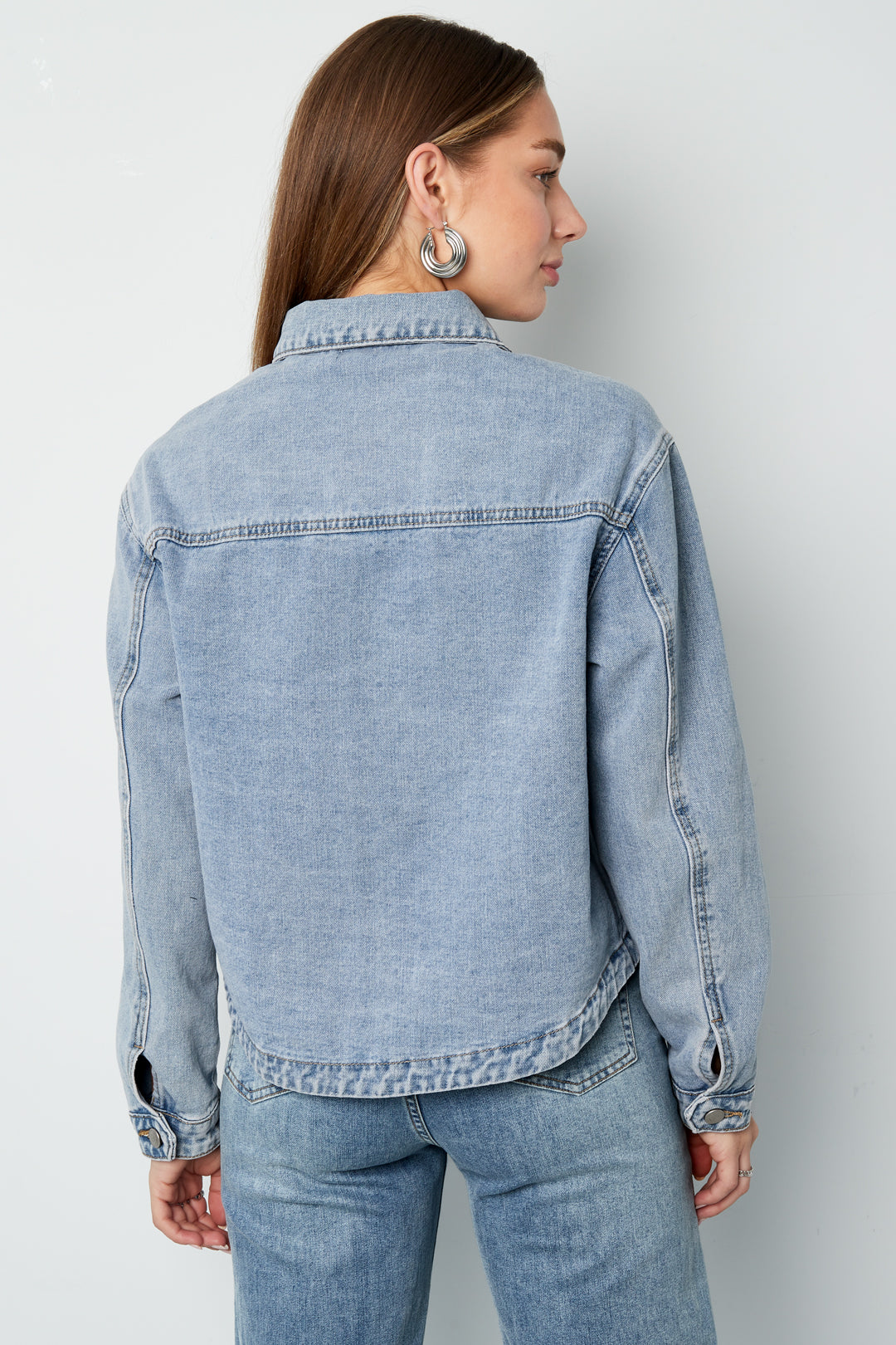 Giubbotto in Jeans Donna Taglio Classico con Patch Logo Marchio