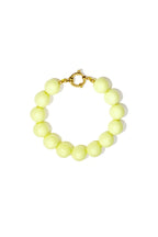 Bracciale con perline grandi e chiusura sul davanti
