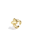 Anello importante con dettagli a goccia e cuore