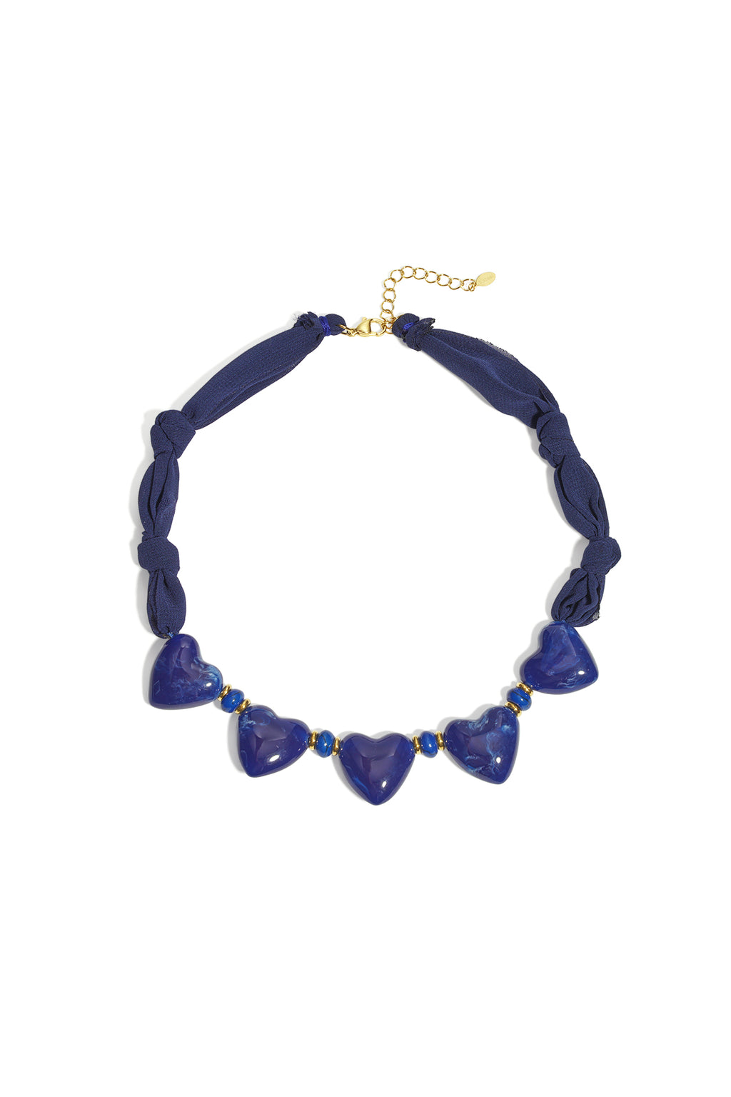 Collana in tessuto con perline a forma di cuore