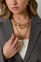 Collana con perlina pendente