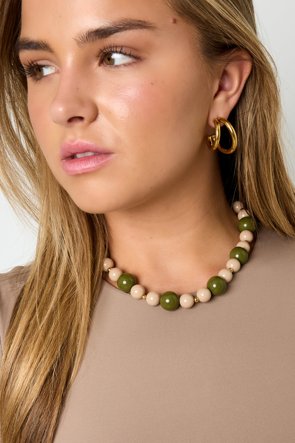 Collana con perle di diverse dimensioni