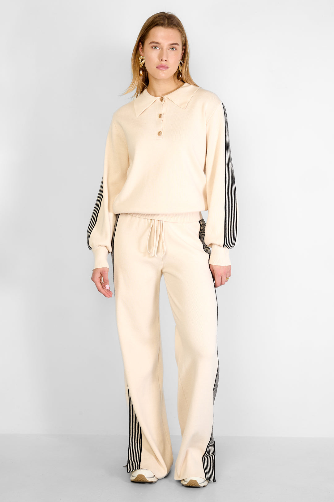 pantaloni in maglia a righe