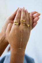 Collana con pietre asimmetriche