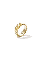 Anello con cuore a strati