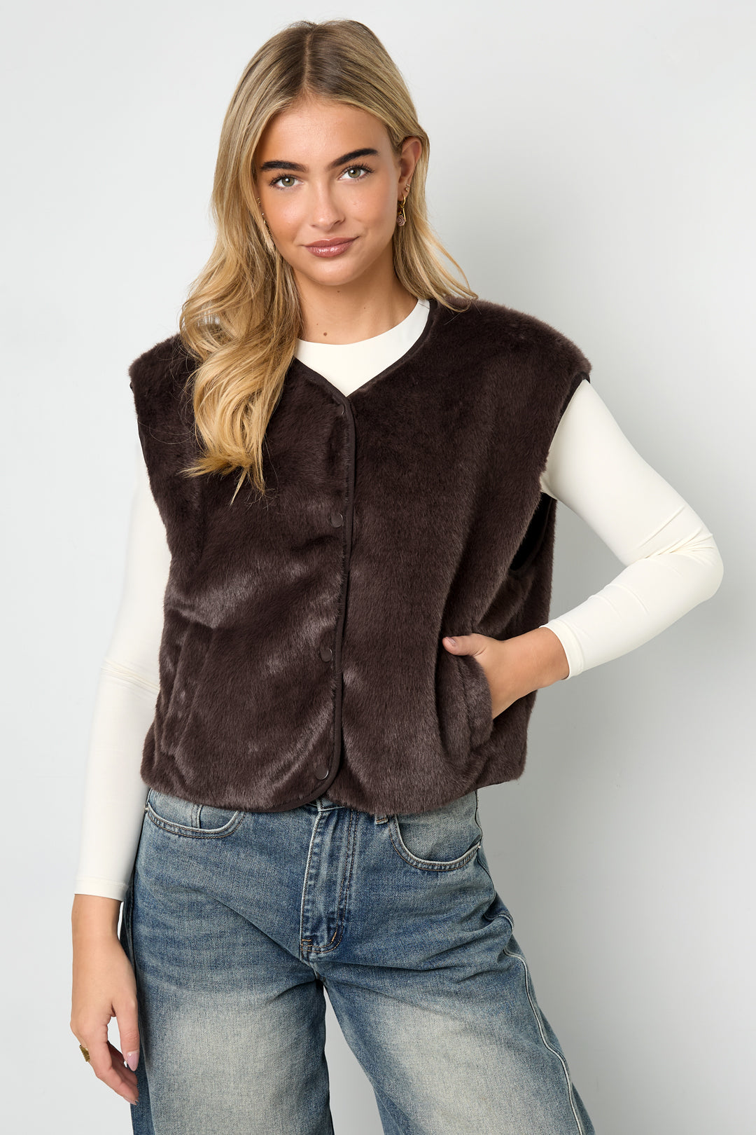 Gilet senza maniche in pelliccia sintetica