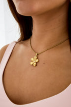 collana di fiori