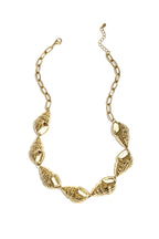Collana importante con grandi conchiglie