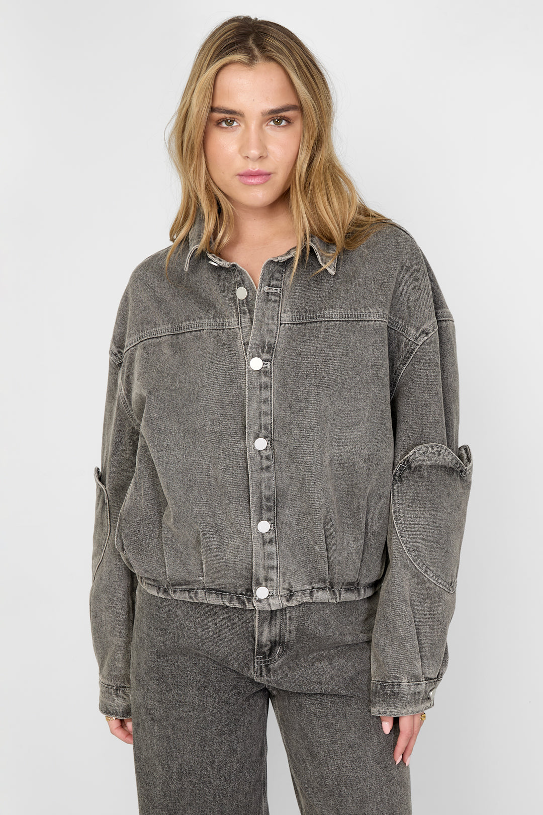 La giacca di jeans senza cuore