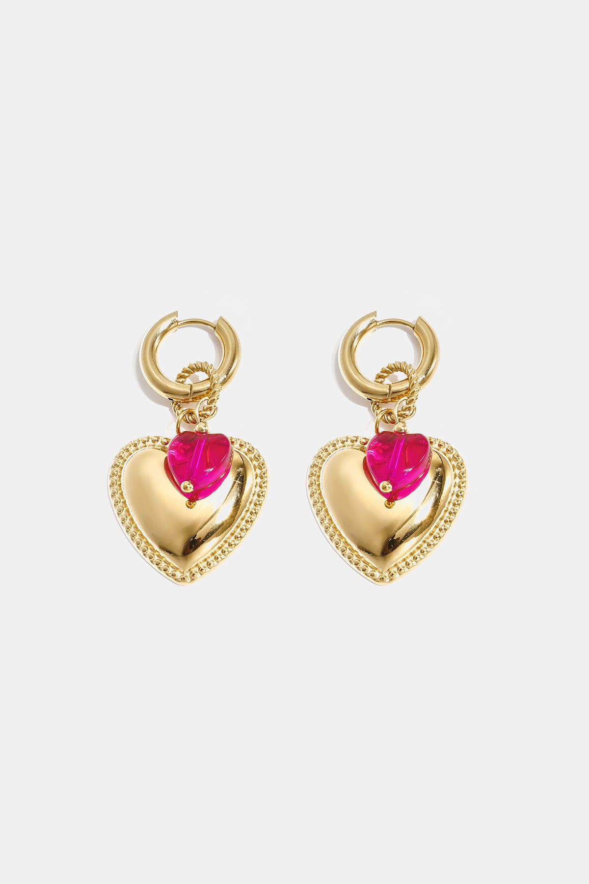 Orecchini a cerchio con ciondolo a cuore e perlina sull'anello