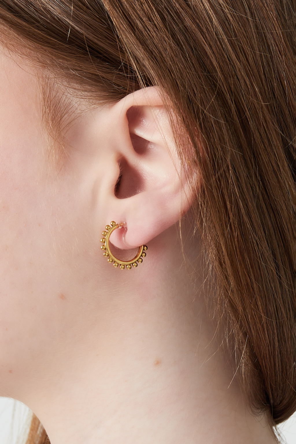 Orecchini a clip con anello audace