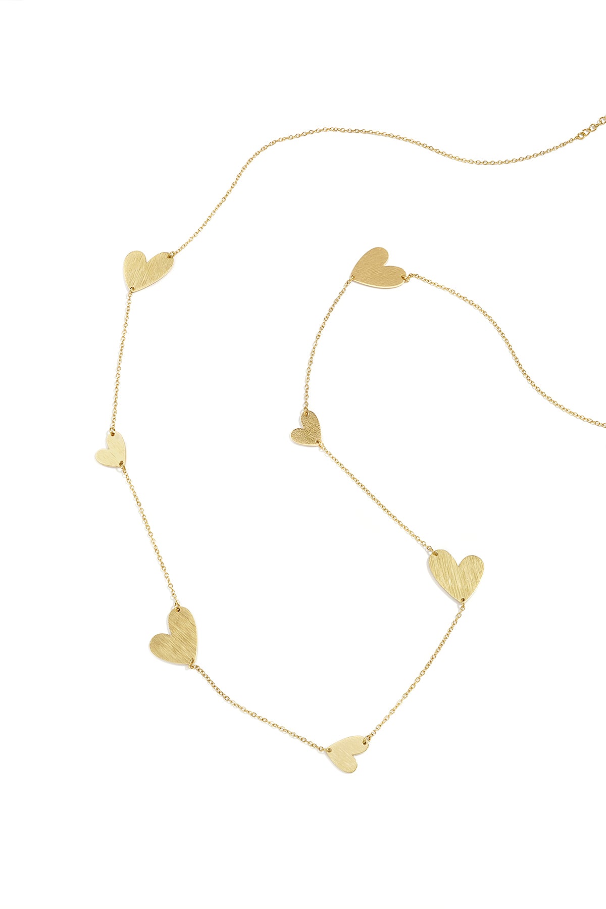 Collana lunga con cuori di varie dimensioni