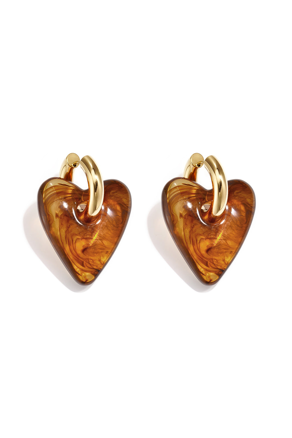 Orecchini a cerchio con ciondolo a forma di cuore in resina effetto tartaruga