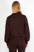 Maglione lavorato a maglia con strisce