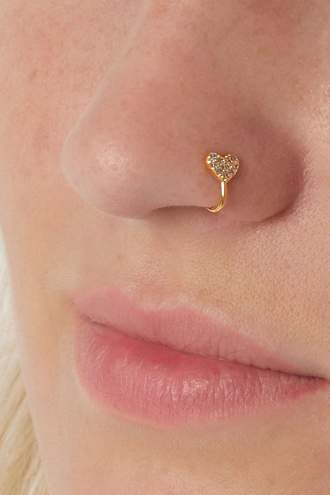Cuore per naso e orecchie