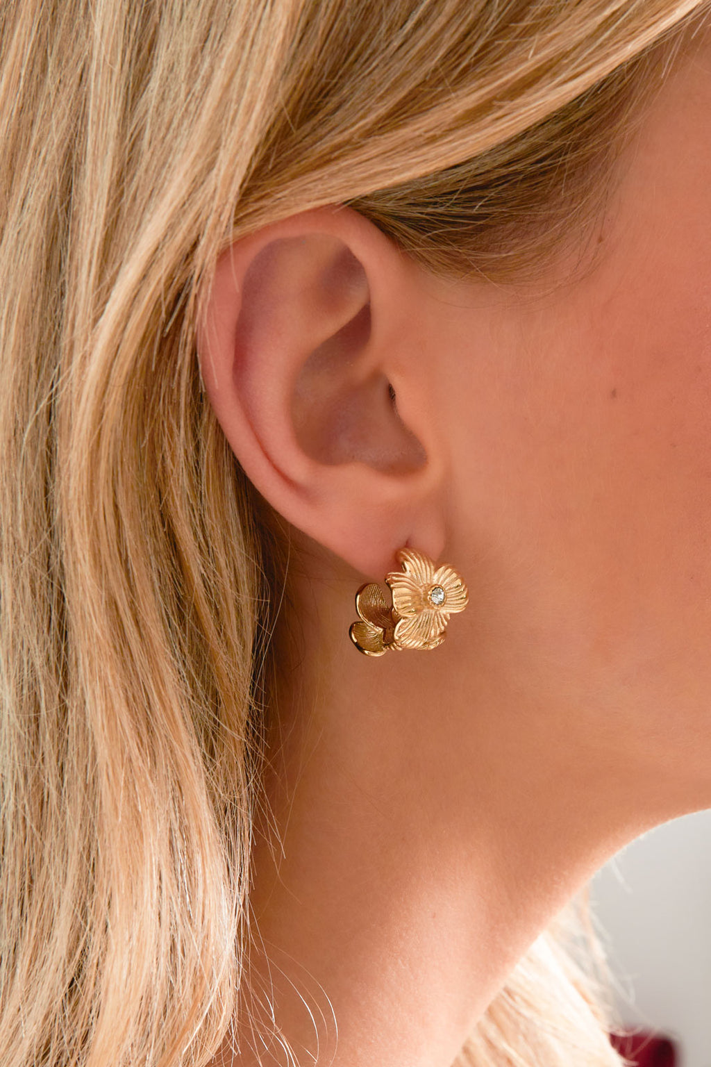 Orecchini a cerchio in acciaio inossidabile con fiori, casual, semplici, da donna