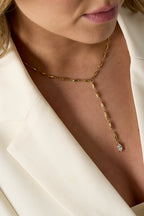 Collana con strass pendenti