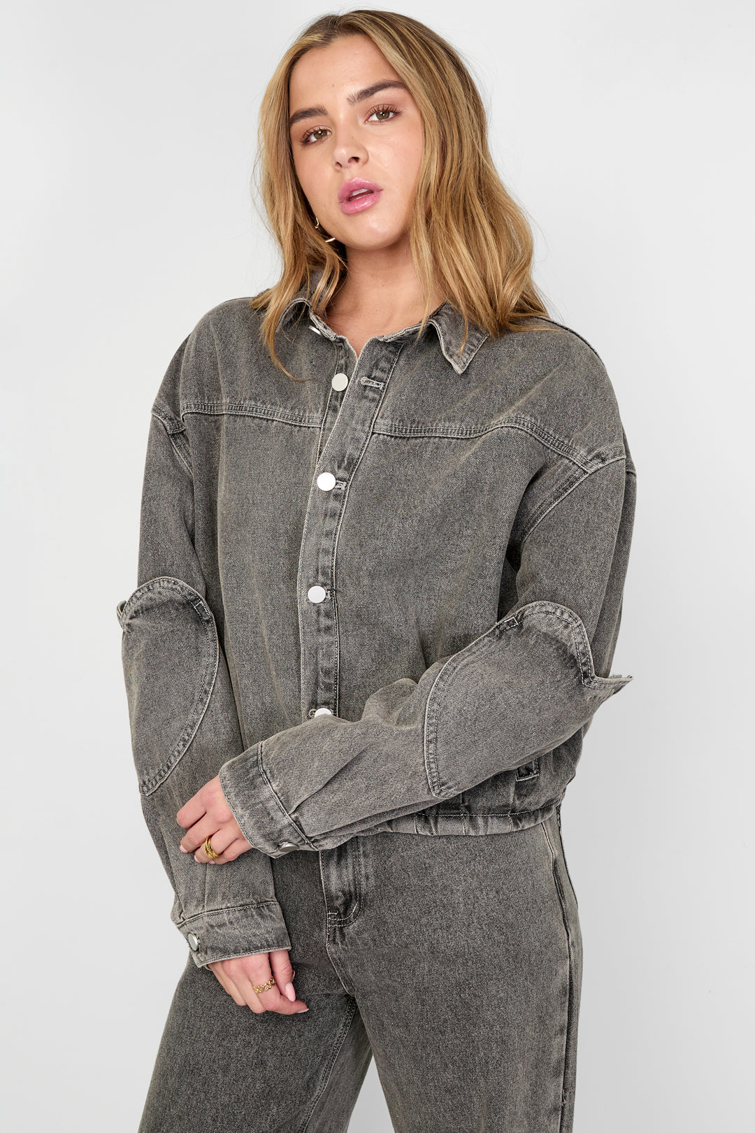 La giacca di jeans senza cuore