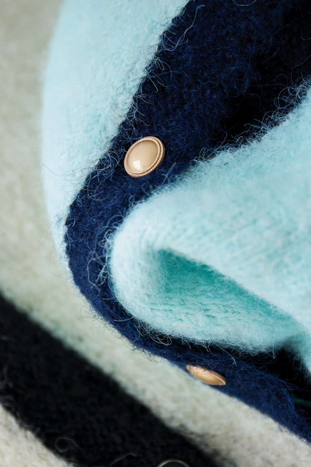 Cardigan in Fibra di Poliestere Intrecciata Donna Stile Casual Contrasto di Colori