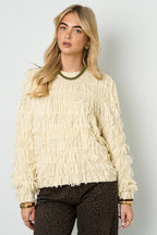 Maglione lavorato a maglia con frange