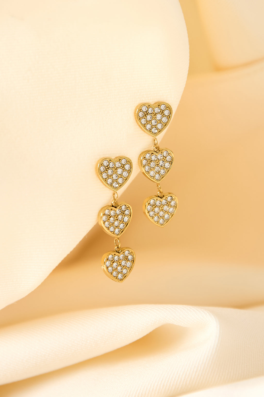 Orecchini con 3 cuori decorati