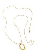 Collana lunga con pendente ovale a righe