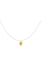 Collana con pietra portafortuna
