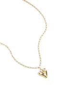 Collana con cuore pendente e perle