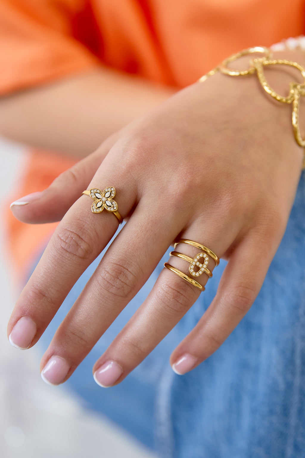 Anello a 3 livelli con incastonatura ellittica