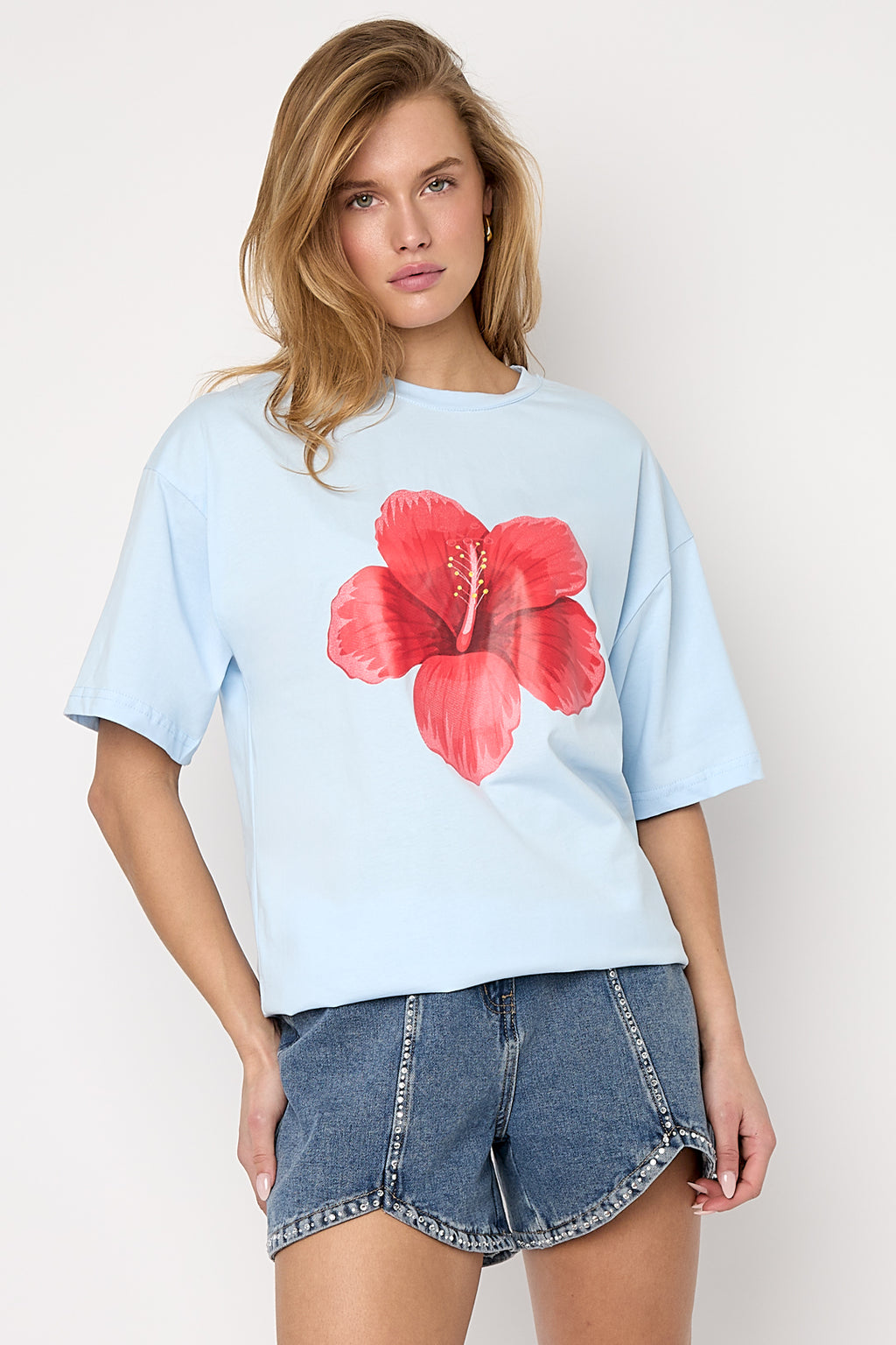 Maglietta con fiori tropicali