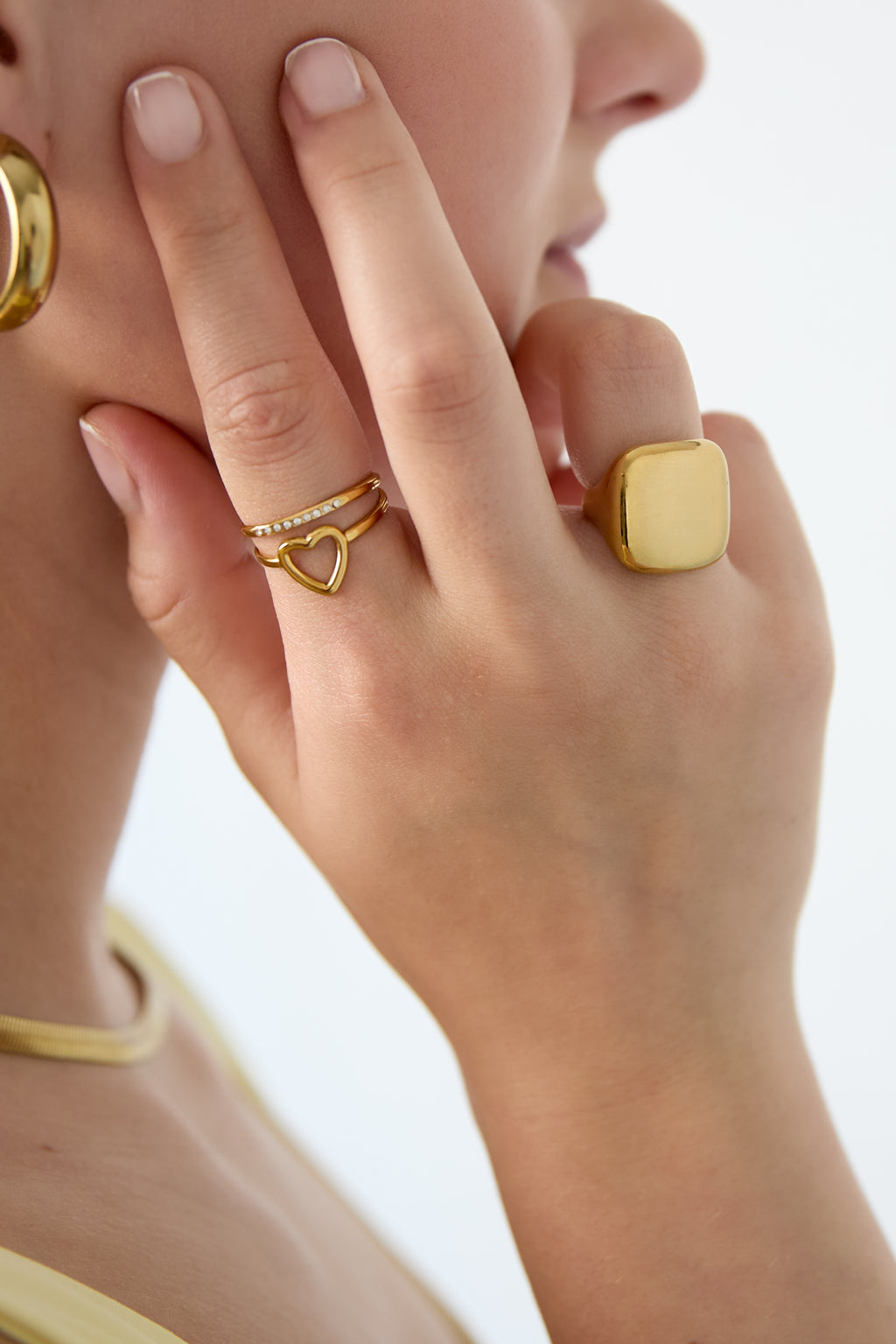 Anello quadrato di tendenza