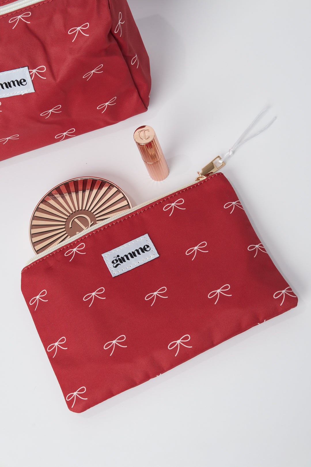 Borsa da toilette piatta con fiocchi
