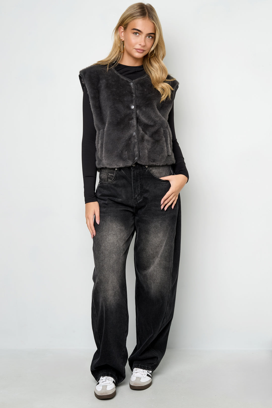 Gilet senza maniche in pelliccia sintetica