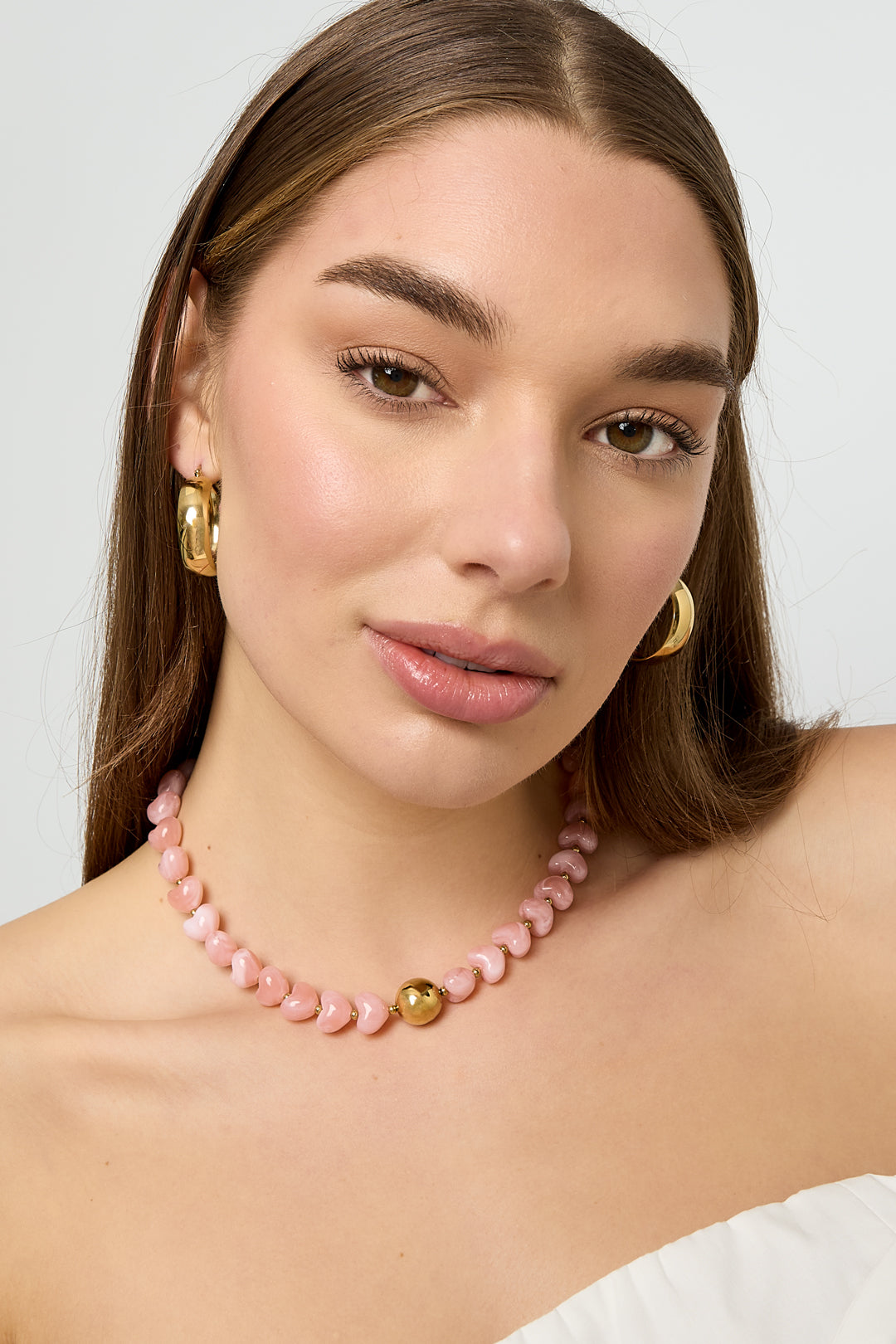 Collana importante con perline a forma di cuore