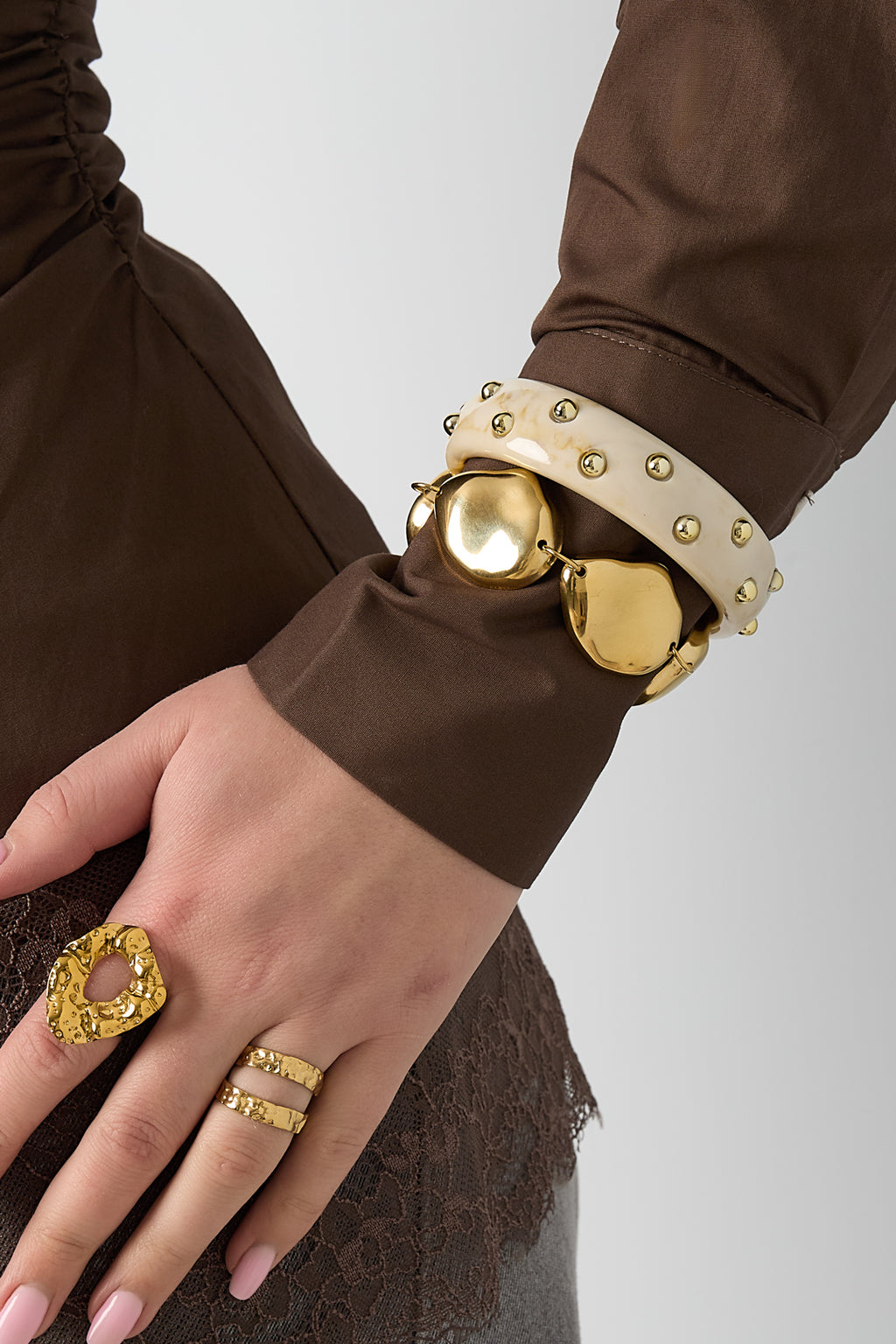 Collana con perle rustiche asimmetriche