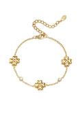 Bracciale a forma di trifoglio con pietre alternate