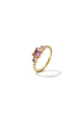Anello con pietre quadrate