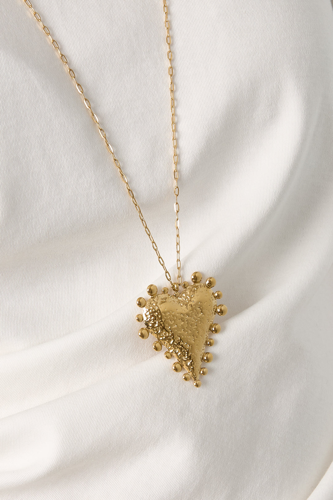 Collana con cuore importante