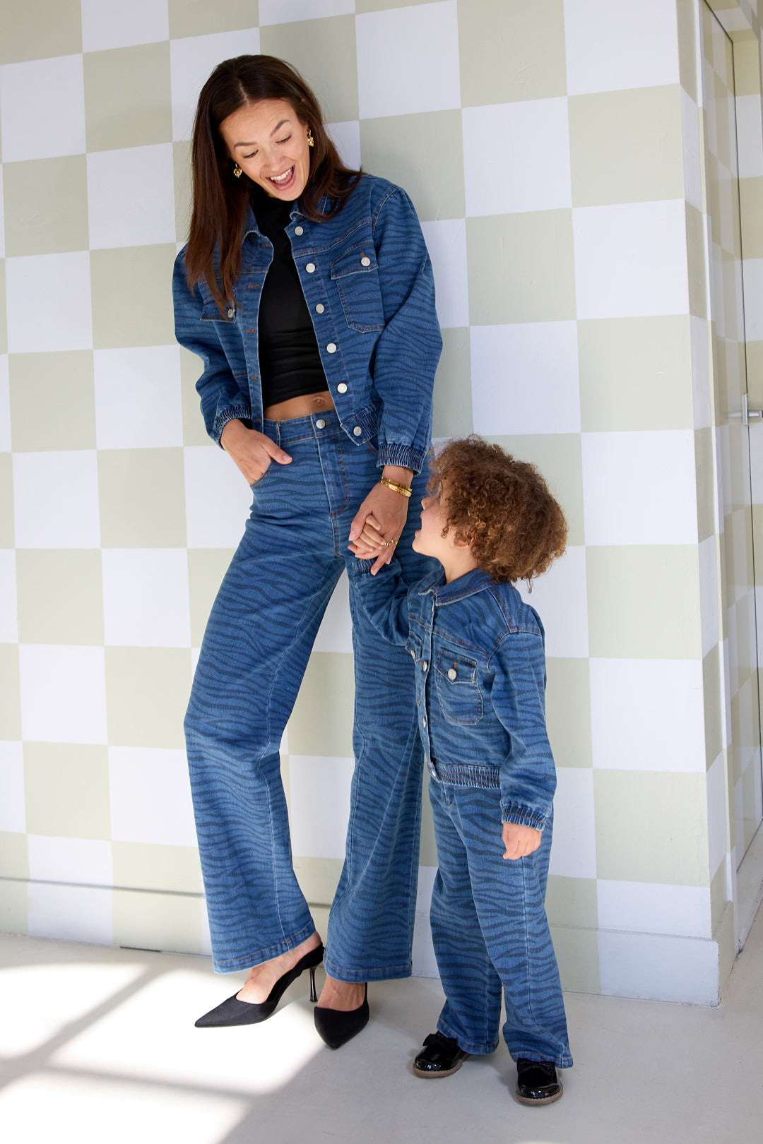 Giubbotto in Jeans Donna Taglio Corto Motivo Tigre