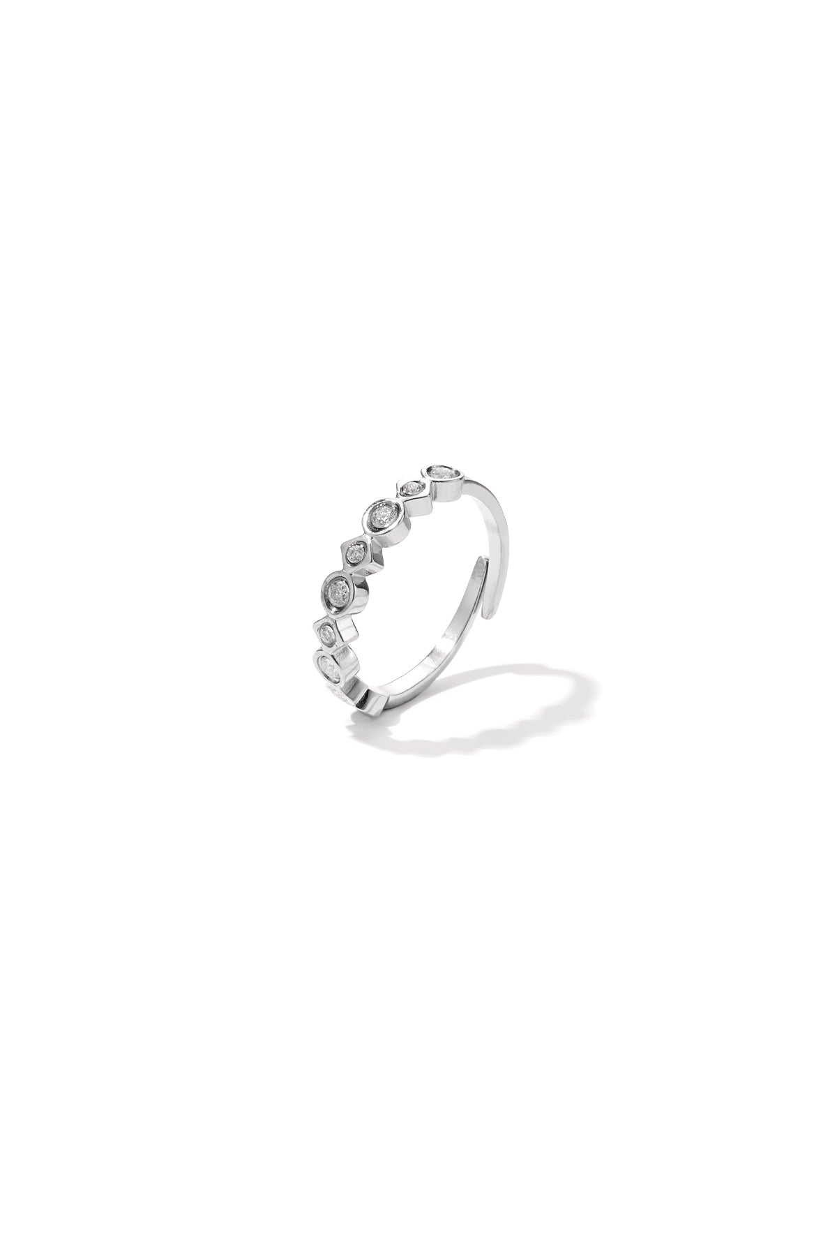 Anello con diverse forme e pietre