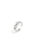 Anello con fiori e pietre