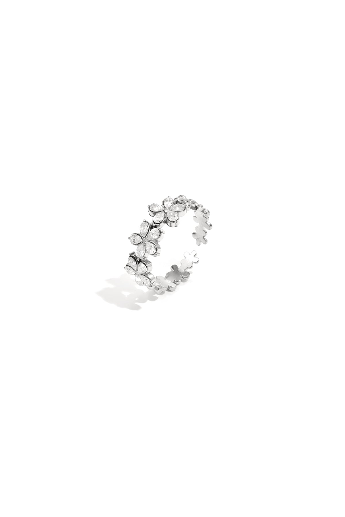 Anello con fiori e pietre
